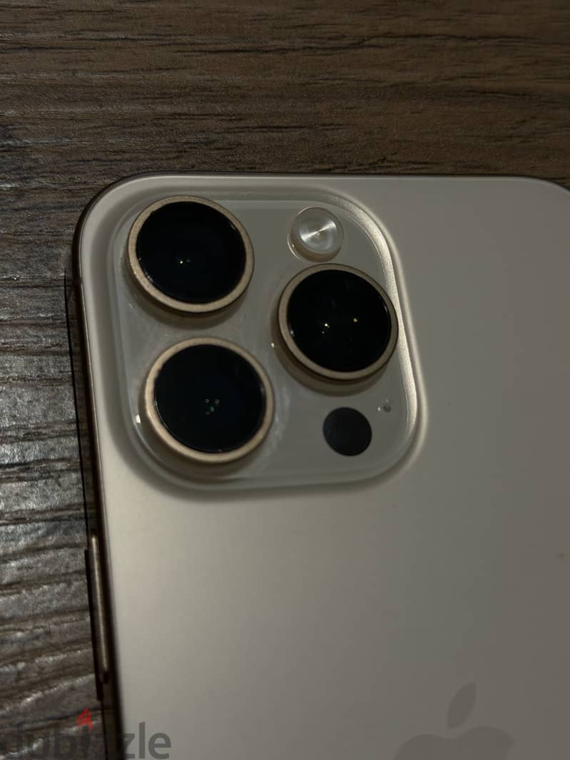 Apple - iPhone 16 Pro Max 2