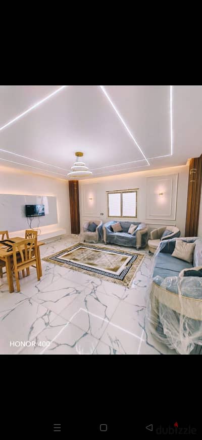 لحي الثاني المجاورة الاولي العمارة ناصية ممر الدور الثالث خلفي تتطل علي الممر مساحه 160 م تاني نمرة من شارع السنترال الرئيسي خلف الجامعة الروسية ومنطقة المولات امام نادي التنمية كلوب الجديد مباشرة بجوار السوق