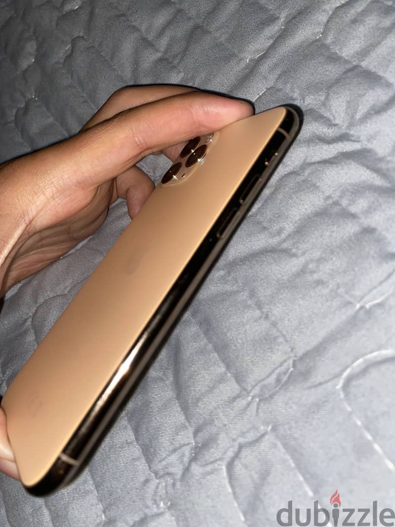 Apple - iPhone 11 Pro 2