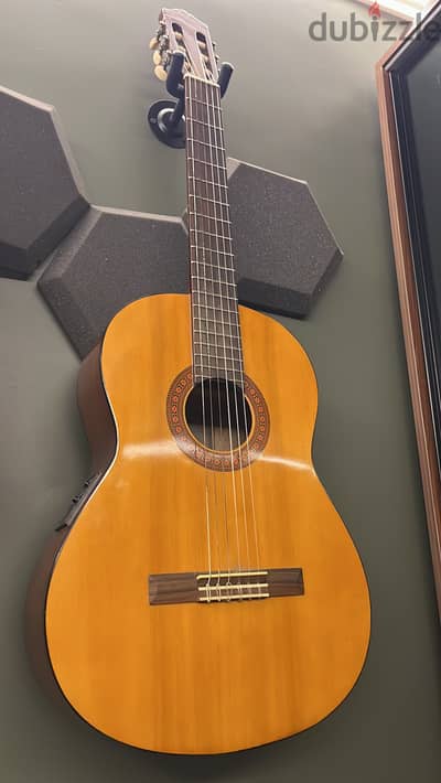 Yamaha CX40 + Semi-hard case for sale