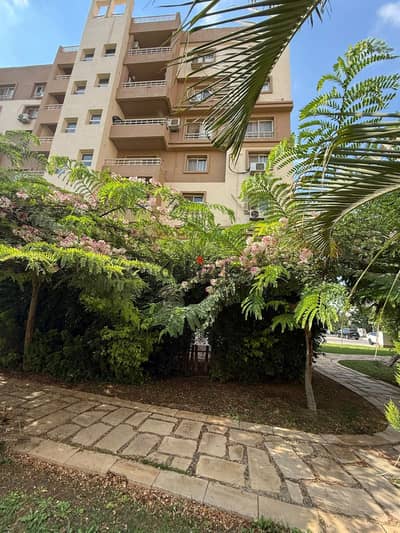 Available for sale, a ground floor with a garden next to services and the mosque directly, two bedrooms and a bathroom, including the club.