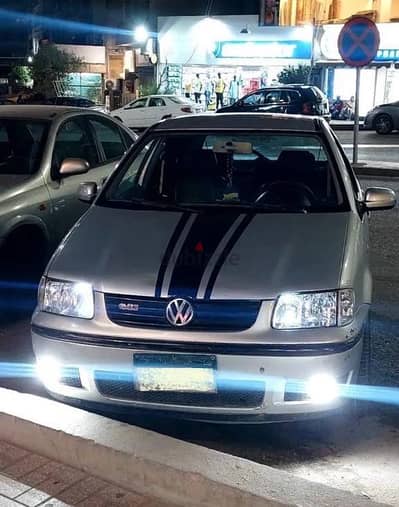 فولكسفاغن بولو 2000