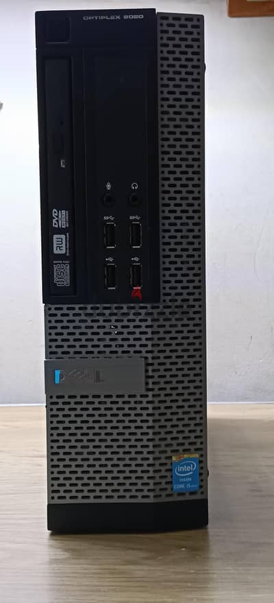 كمبيوتر DELL بحاله ممتازه جدا ( أستيراد )