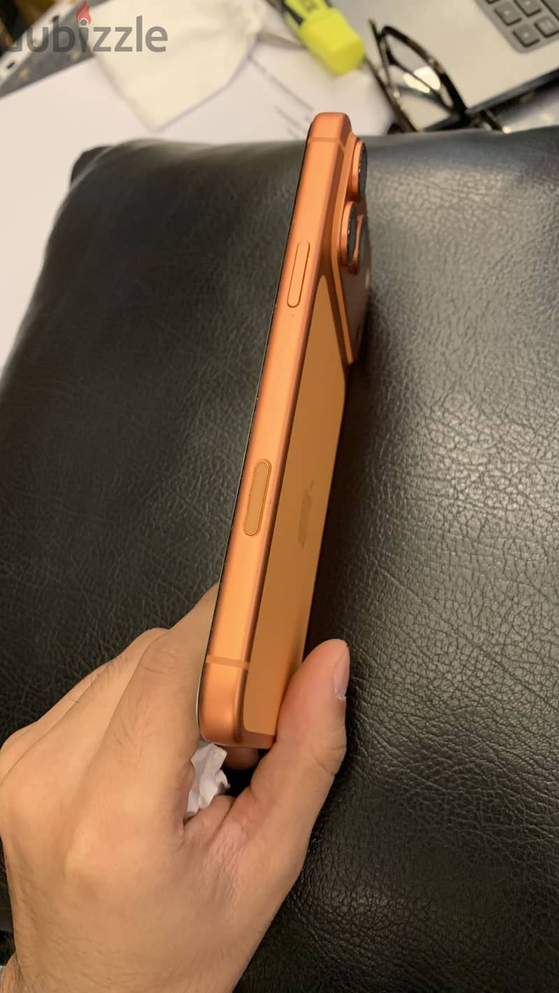Apple - iPhone 17 Pro Max 2