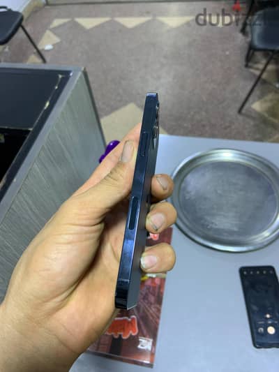 آبل - آيفون 12 برو