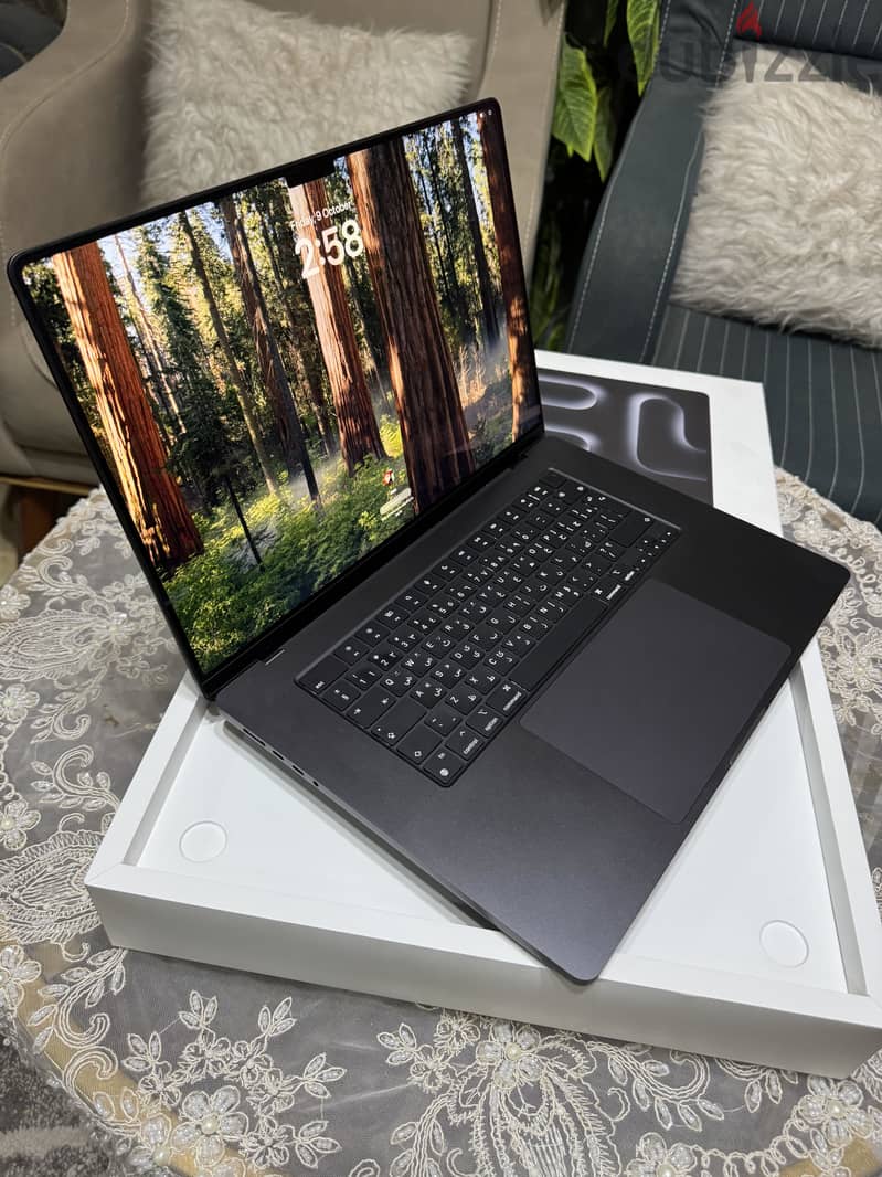 MacBook Pro M4 MAX 16 inch 2 Tera 2