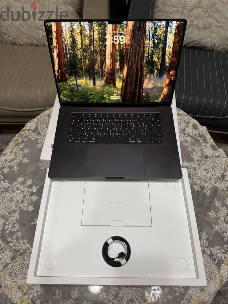 MacBook Pro M4 MAX 16 inch 2 Tera 5