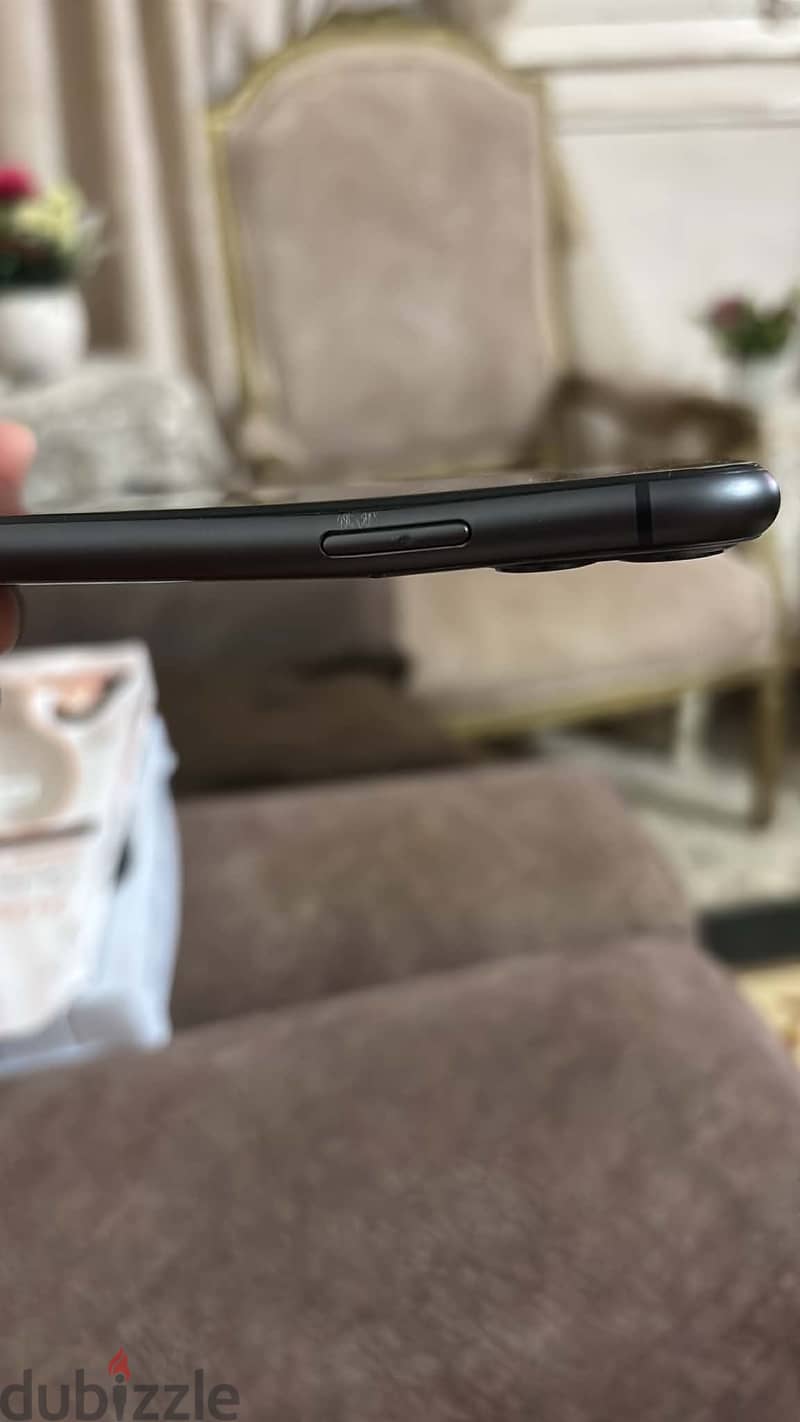 Apple - iPhone 11 1