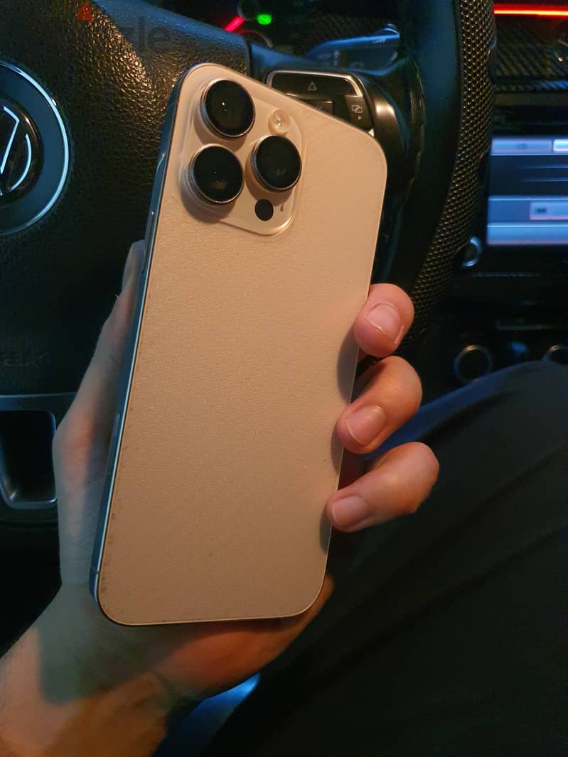 Apple - iPhone 16 Pro Max 2