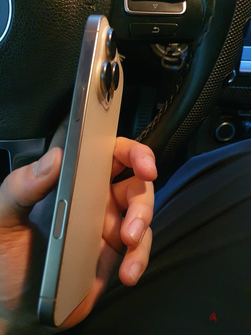 Apple - iPhone 16 Pro Max 6