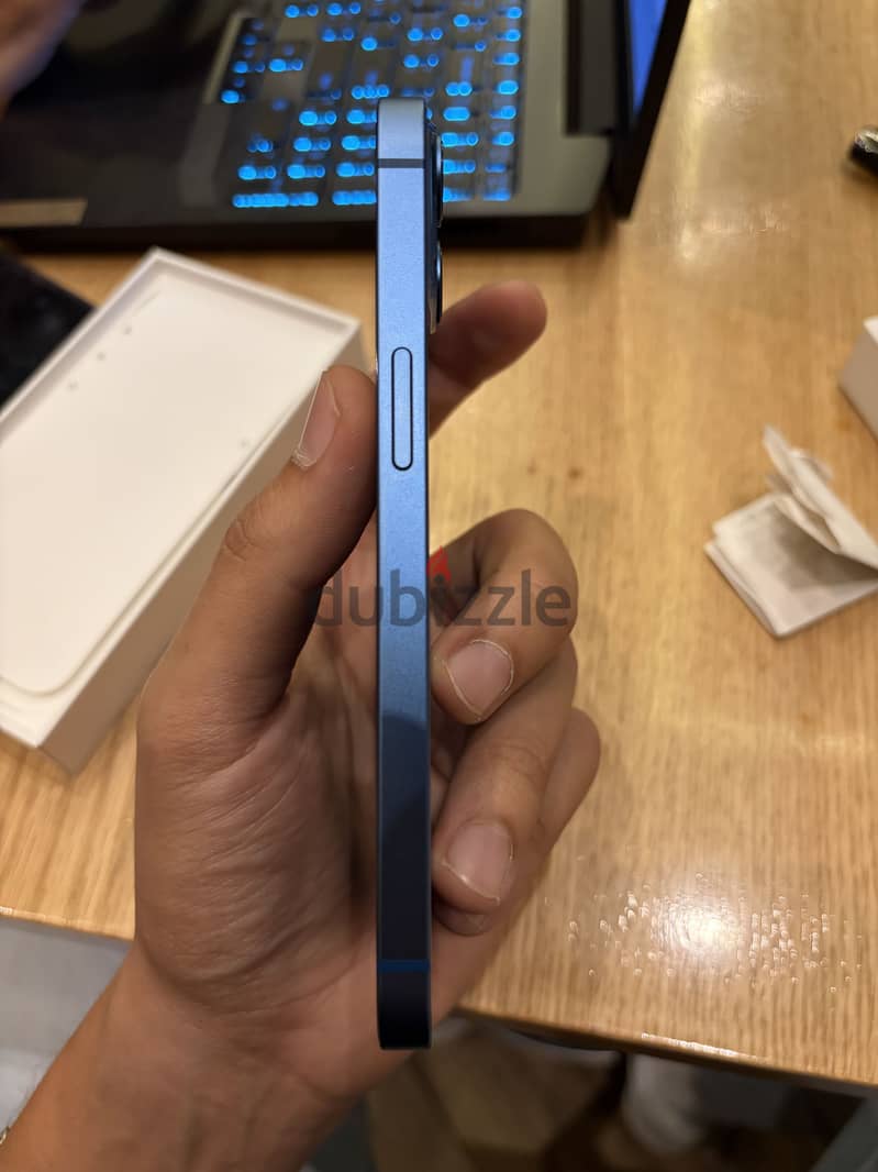 Apple - iPhone 13 4