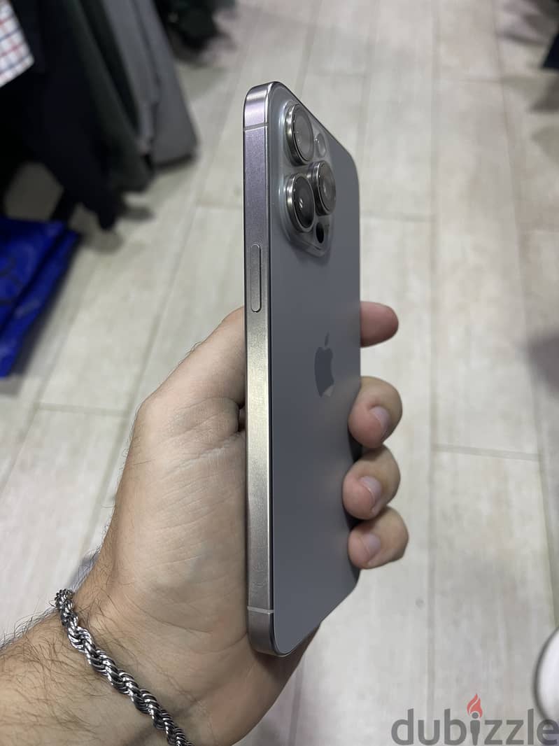 iPhone 15pro max 256gb 3