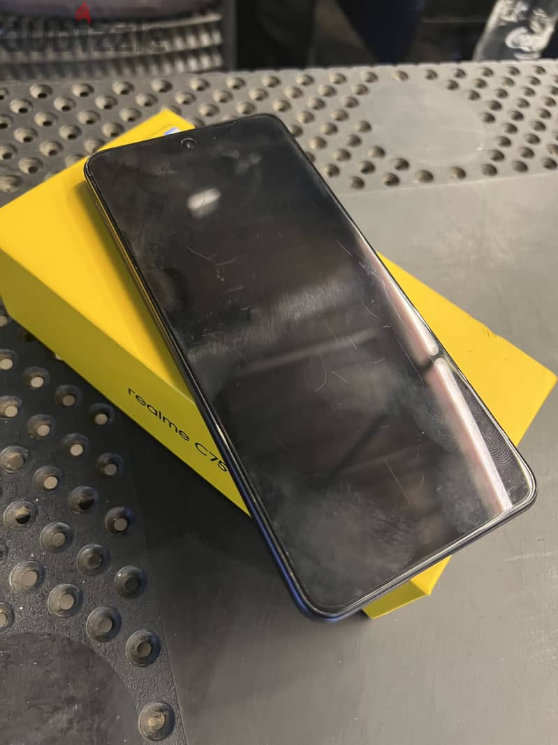 Realme C75 4