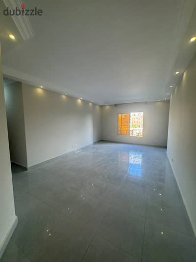 شقة للايجار 185 م فى الحى التاسع الشيخ زايد دور اول اسانسير Apartment For Rent - 9th District El sheikh Zayed