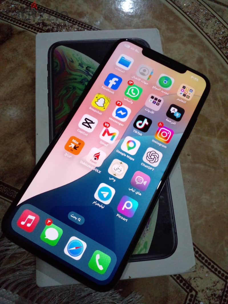 iphone xs max 4