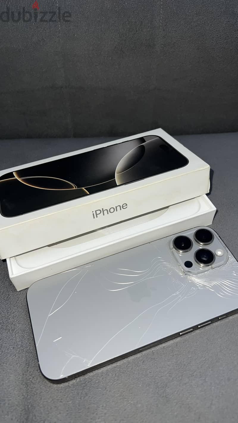 Apple - iPhone 16 Pro Max 2