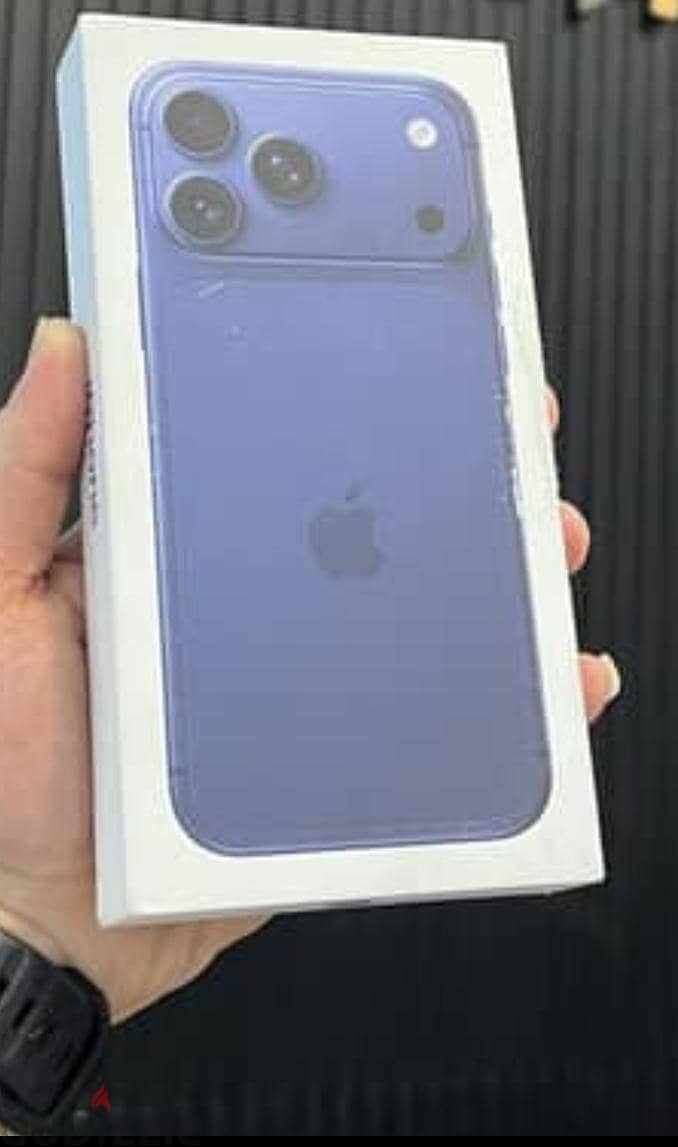 Apple - iPhone 17 Pro Max 1