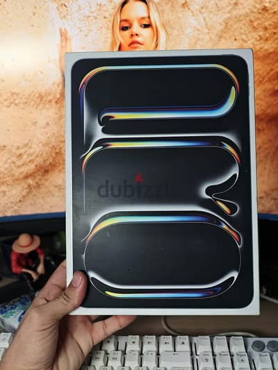 ipad pro 11inch m5  256G B100%كسر زيرو