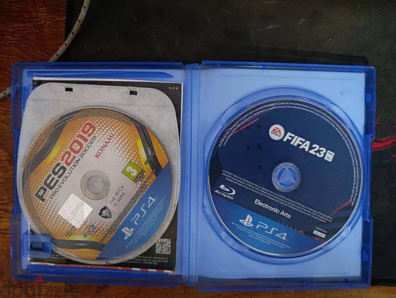 fifa 23 & pes 19 1