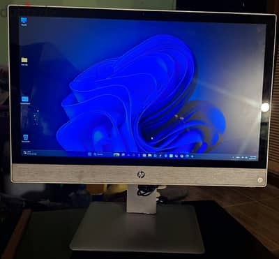 HP All-in-One 24 تاتش | i5 جيل 8 | 16G | 1TB SSD سامسونج