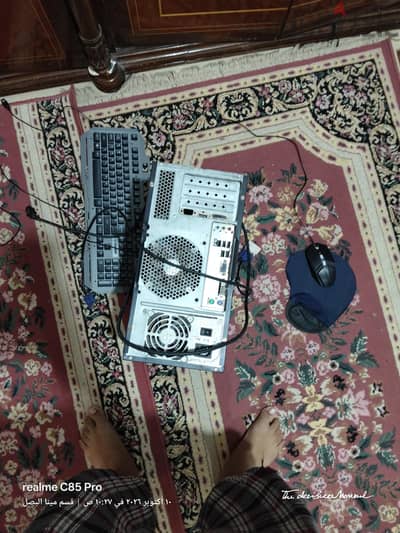 كمبيوتر استعمال خفيف بيجي الكيبورد والماوس وجميع السلوك وياتي بهارد اس