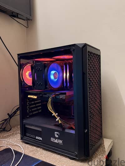 Pc Gaming r5 5600g معالج بكارت مدمج