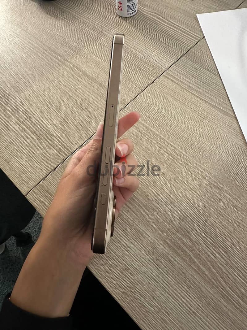 Apple - iPhone 16 Pro Max 4