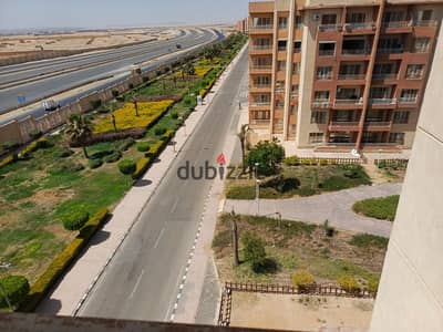 شقه كورنر للايجار اوبن فيو موقع متميز في وصال سيتي
