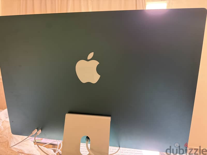 iMac - Apple M1 chip 8-core CPU 7-core GPU 8GB RAM 256GB SSD 1