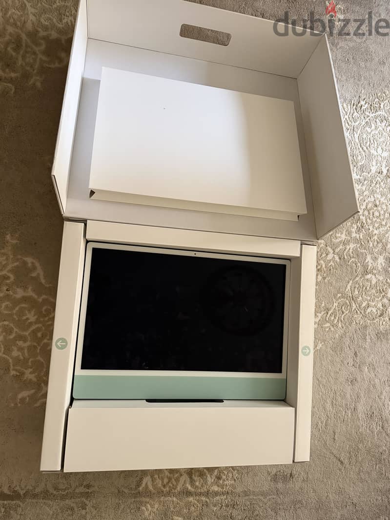 iMac - Apple M1 chip 8-core CPU 7-core GPU 8GB RAM 256GB SSD 3