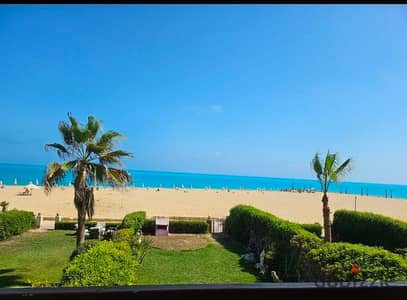 شاليه للبيع في مارينا الساحل الشمالي أول صف مباشر على البحر
