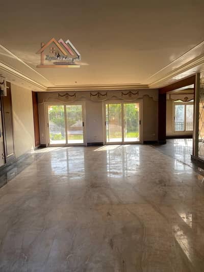 فيلا للايجار في مدينتي نموذج G  تشطيبات الترا سوبر لوكس بالمطبخ والتكيفات فيو البحيرات