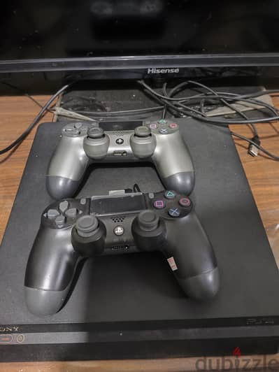 PlayStation 4 slim 1 TB