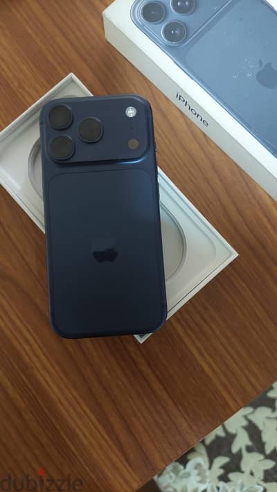 Apple - iPhone 17 Pro