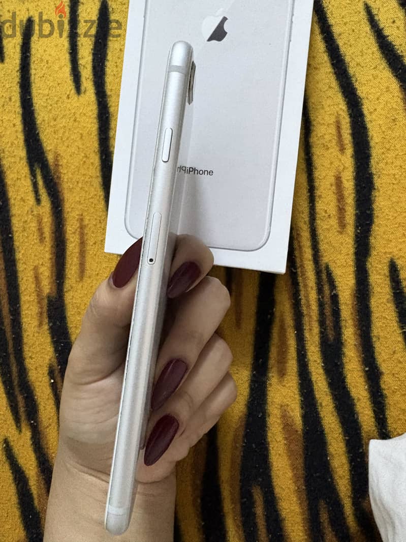 Apple - iPhone 8 Plus 3