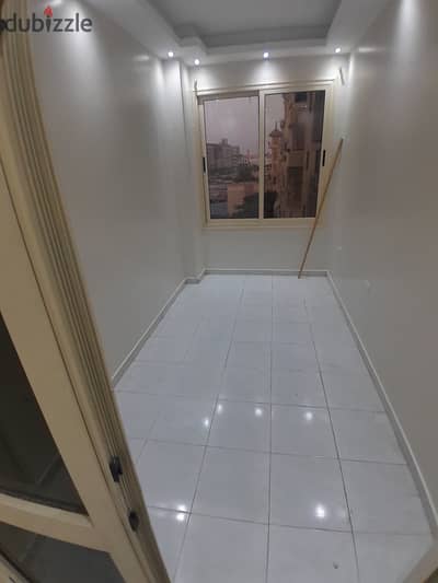الحي الرابع