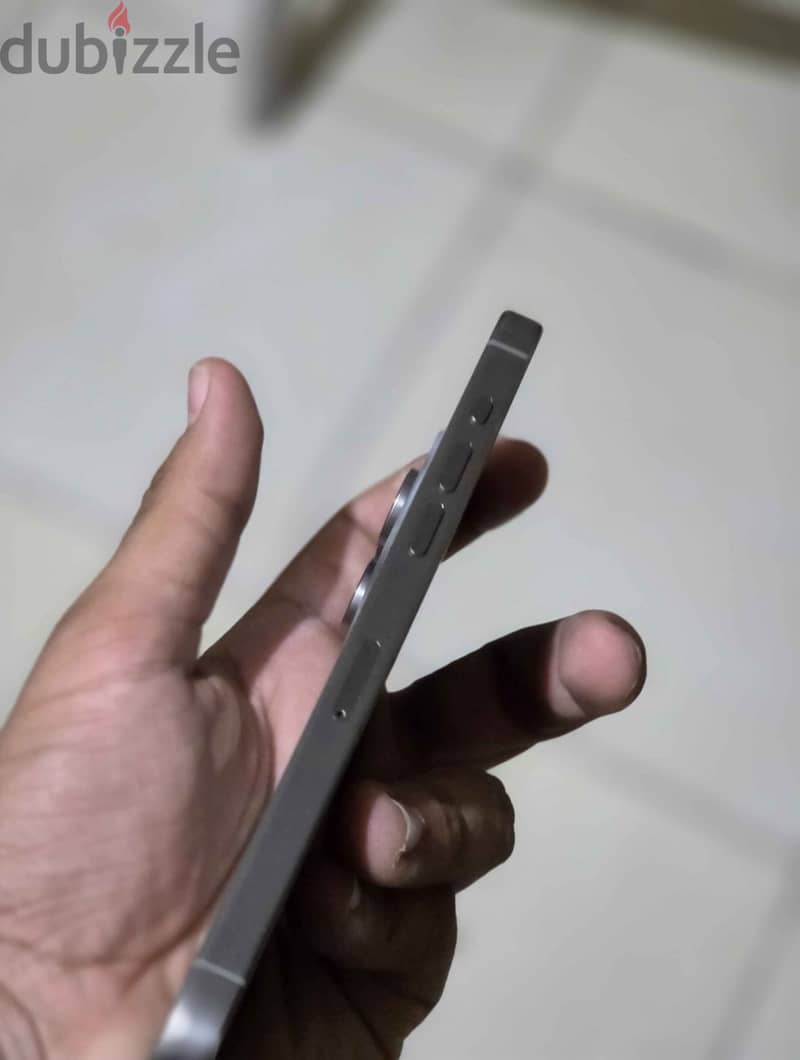 Apple - iPhone 15 Pro 3