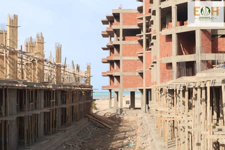 احجز وحدتك وسط النوافير والشلالات والمساحات الخضراء