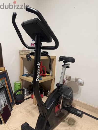 Reebok ONE GB40s - Magnetic exercise bike - excellent condition