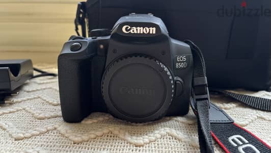 Canon EOS 850D DSLR Camera + 18-55mm Lens + Accessories