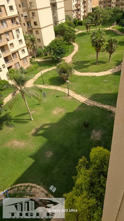 للبيع شقه في مدينتي 143متر بال b6