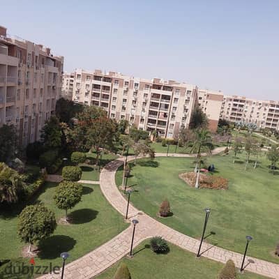 Apartment for Sale in Madinaty B7 with Wide Garden View