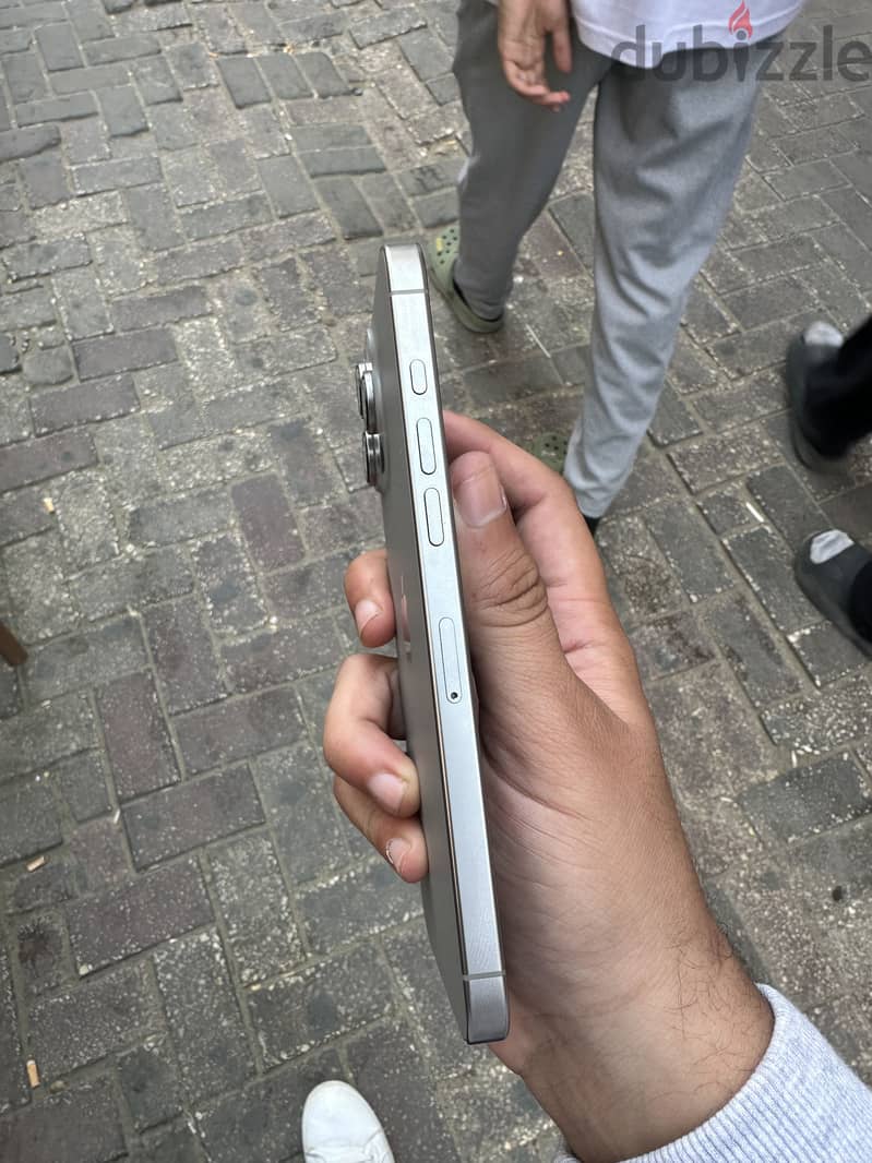 Apple - iPhone 16 Pro Max 2
