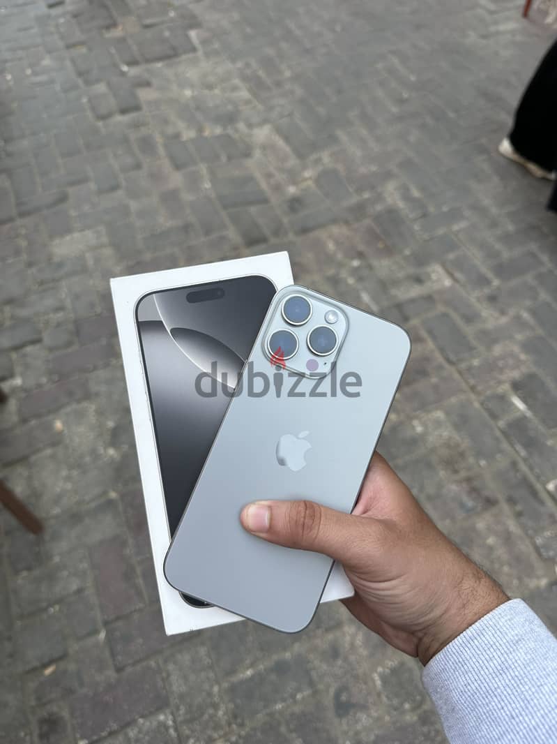 Apple - iPhone 16 Pro Max 3