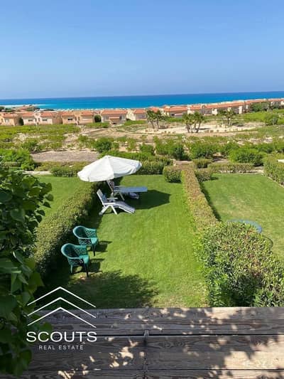 فيو مباشر علي البحر والpool شاليه للبيع  3 غرف تشطيب كامل ultra super luxe  لوكيشن بحري مميز قرب تلال وبوهو والمونت Telal, Boho, ILmonte ,Ain Sokhna