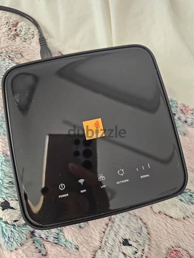 Orange 4G Flybox (Alcatel HH40V) - Home Router / Wi-Fi Hub