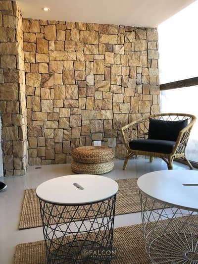 شاليه بفيو مباشر Crystal Lagoon متشطب بالتكيفات و المطبخ للبيع تقسيط في قلب الجونة البحر الاحمر بالقرب من المارينا و  Downtown
