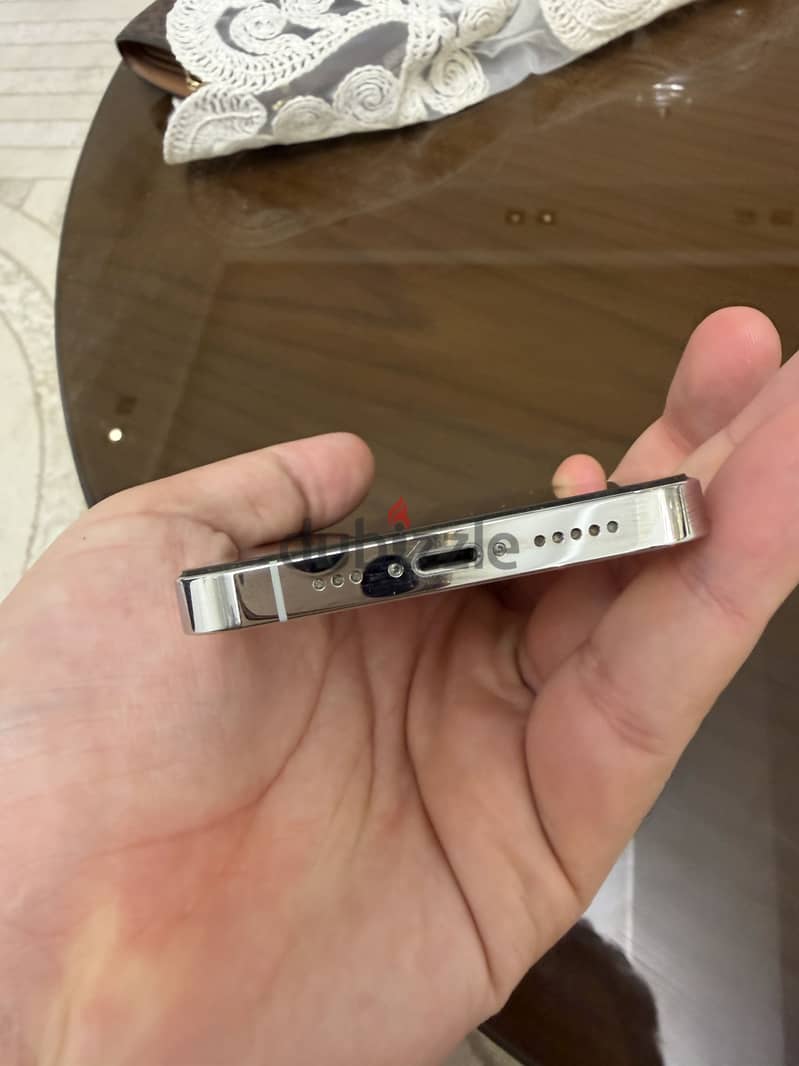 Apple - iPhone 13 Pro 4