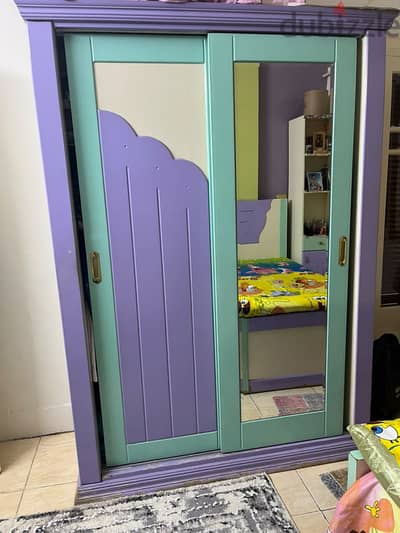 اثاث بحاله جيده جدا