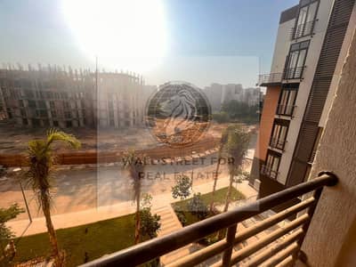 Apartment for sale, area 155 square meters at the price of 35 thousand per meter in Madinaty B8